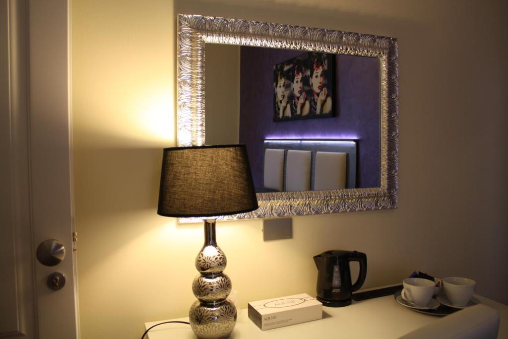 Residenza Elizabeth Otel Roma Oda fotoğraf