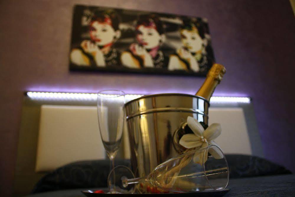Residenza Elizabeth Otel Roma Dış mekan fotoğraf