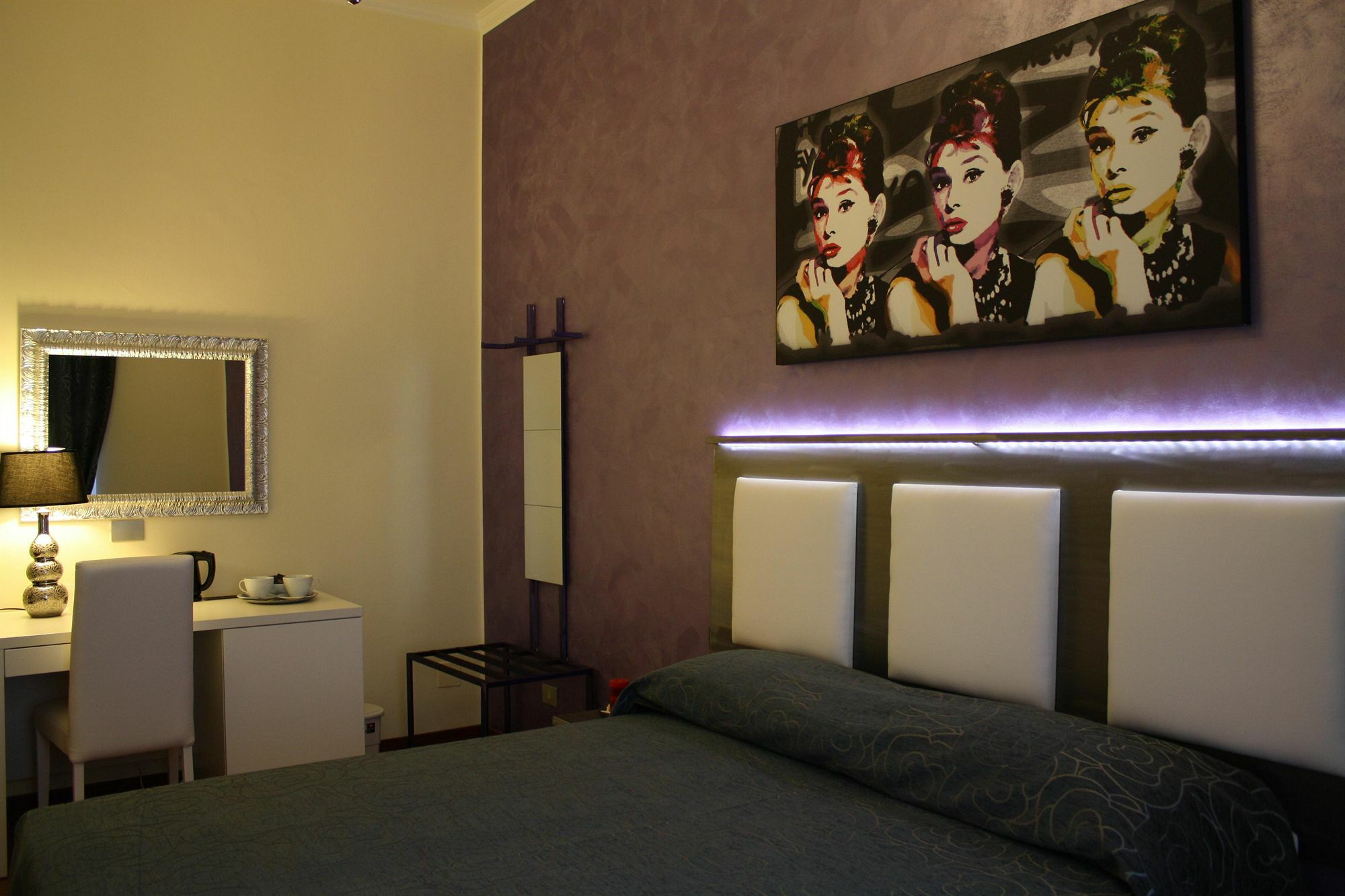 Residenza Elizabeth Otel Roma Dış mekan fotoğraf
